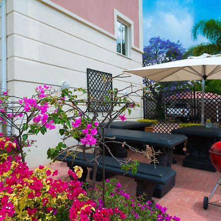Premiere Classe Apartment Hotel Joanesburgo Exterior foto